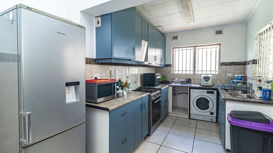 5 Bedroom Property for Sale in Ocean View KwaZulu-Natal