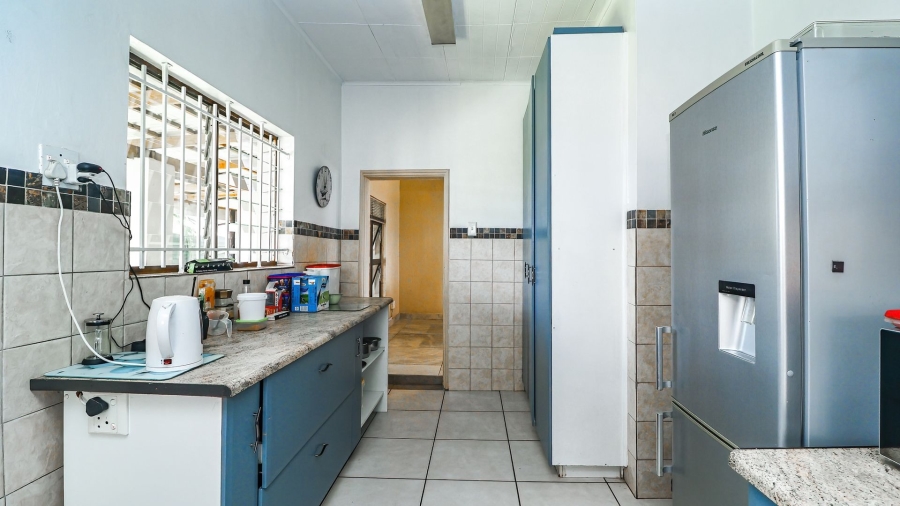 5 Bedroom Property for Sale in Ocean View KwaZulu-Natal