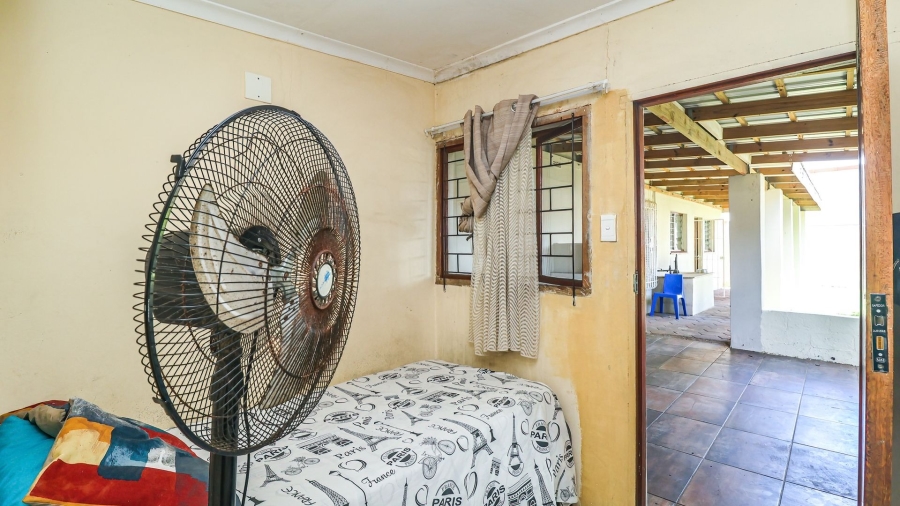 5 Bedroom Property for Sale in Ocean View KwaZulu-Natal