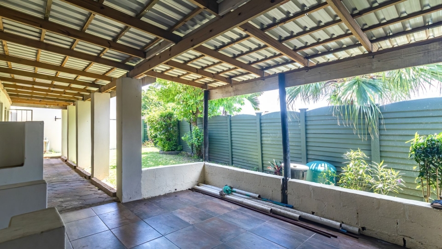 5 Bedroom Property for Sale in Ocean View KwaZulu-Natal