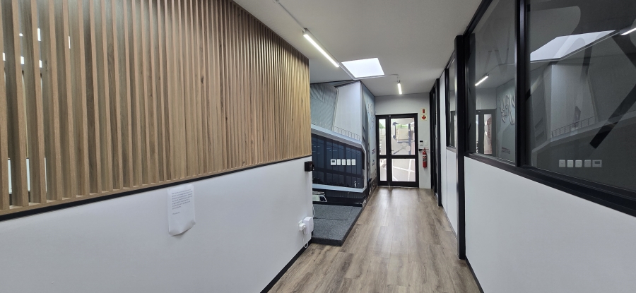 To Let Commercial Property for Rent in Hillcrest Central KwaZulu-Natal