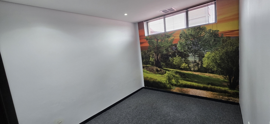 To Let Commercial Property for Rent in Hillcrest Central KwaZulu-Natal