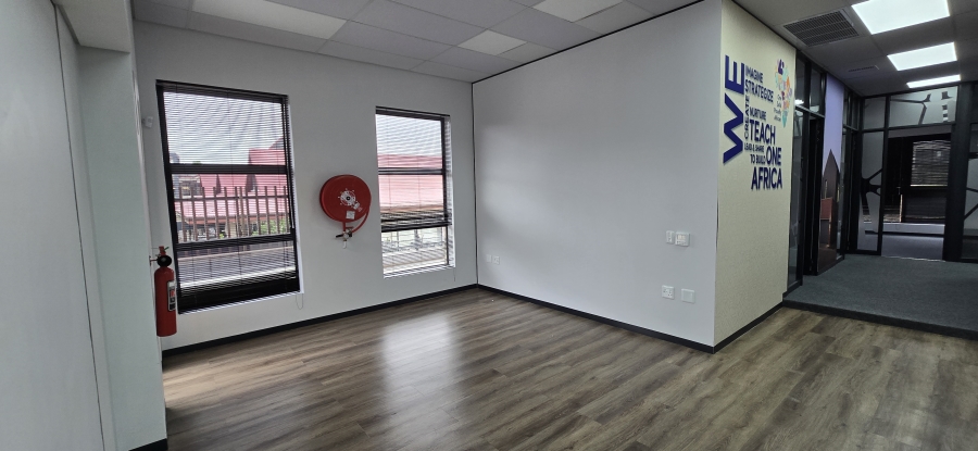 To Let Commercial Property for Rent in Hillcrest Central KwaZulu-Natal