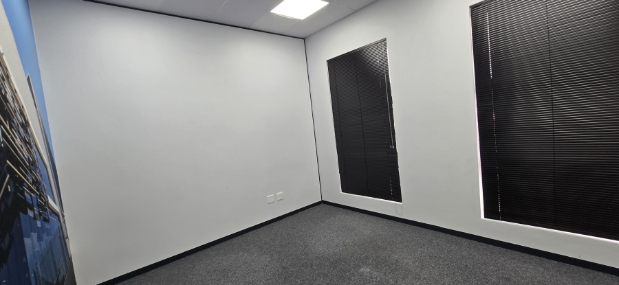 To Let Commercial Property for Rent in Hillcrest Central KwaZulu-Natal