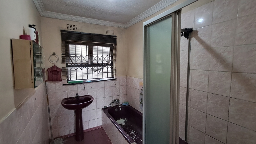 3 Bedroom Property for Sale in Bellair KwaZulu-Natal