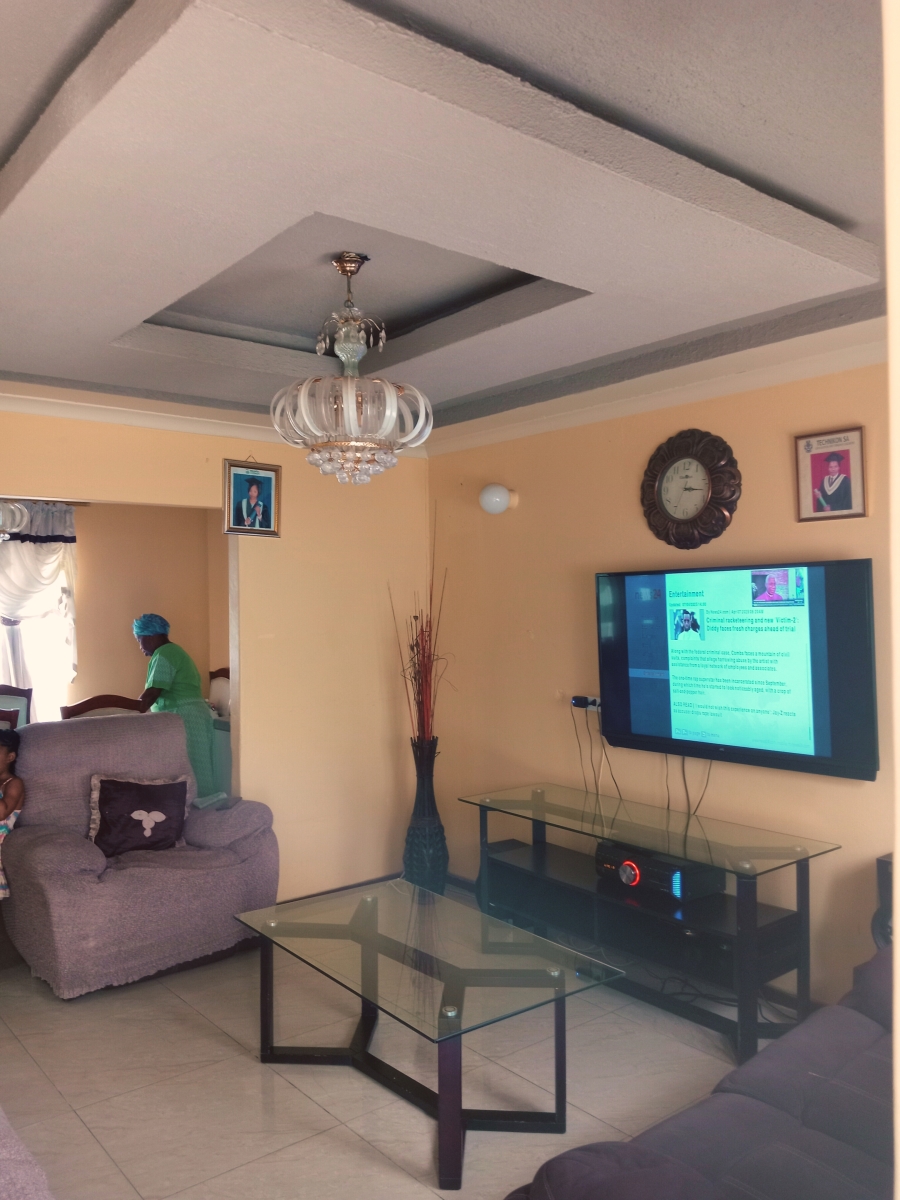 3 Bedroom Property for Sale in Highridge KwaZulu-Natal