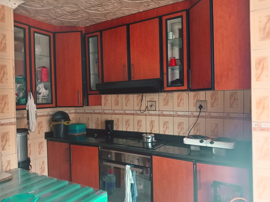 3 Bedroom Property for Sale in Highridge KwaZulu-Natal