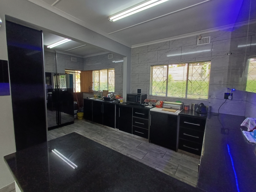 4 Bedroom Property for Sale in Sydenham KwaZulu-Natal