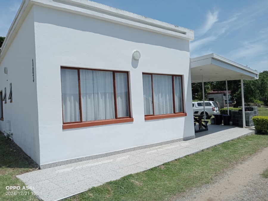 To Let 3 Bedroom Property for Rent in Mtwalume KwaZulu-Natal
