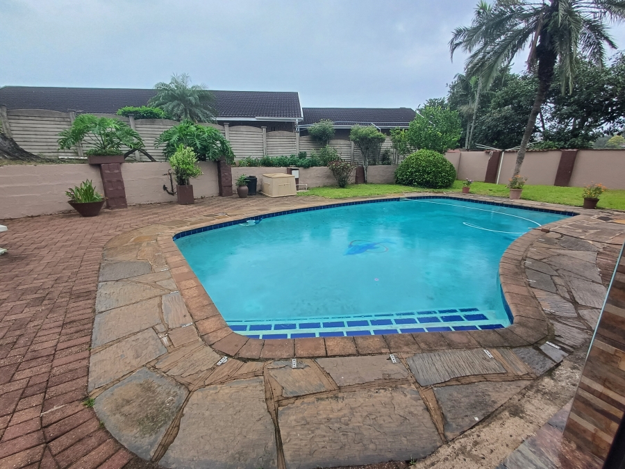 5 Bedroom Property for Sale in Northdene KwaZulu-Natal