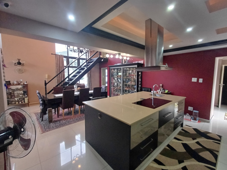 5 Bedroom Property for Sale in Northdene KwaZulu-Natal