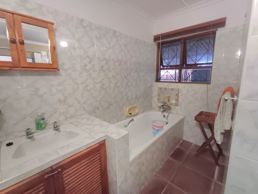 4 Bedroom Property for Sale in Farningham Ridge KwaZulu-Natal