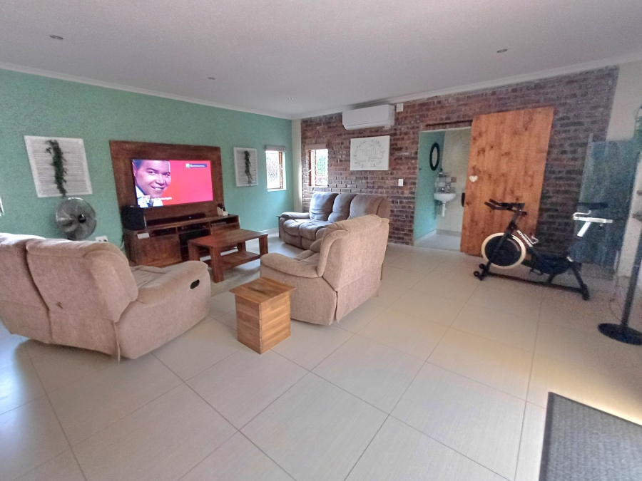 4 Bedroom Property for Sale in Farningham Ridge KwaZulu-Natal
