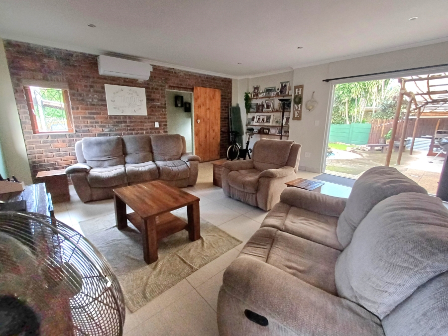 4 Bedroom Property for Sale in Farningham Ridge KwaZulu-Natal
