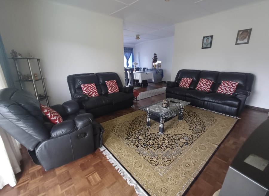 4 Bedroom Property for Sale in Farningham Ridge KwaZulu-Natal