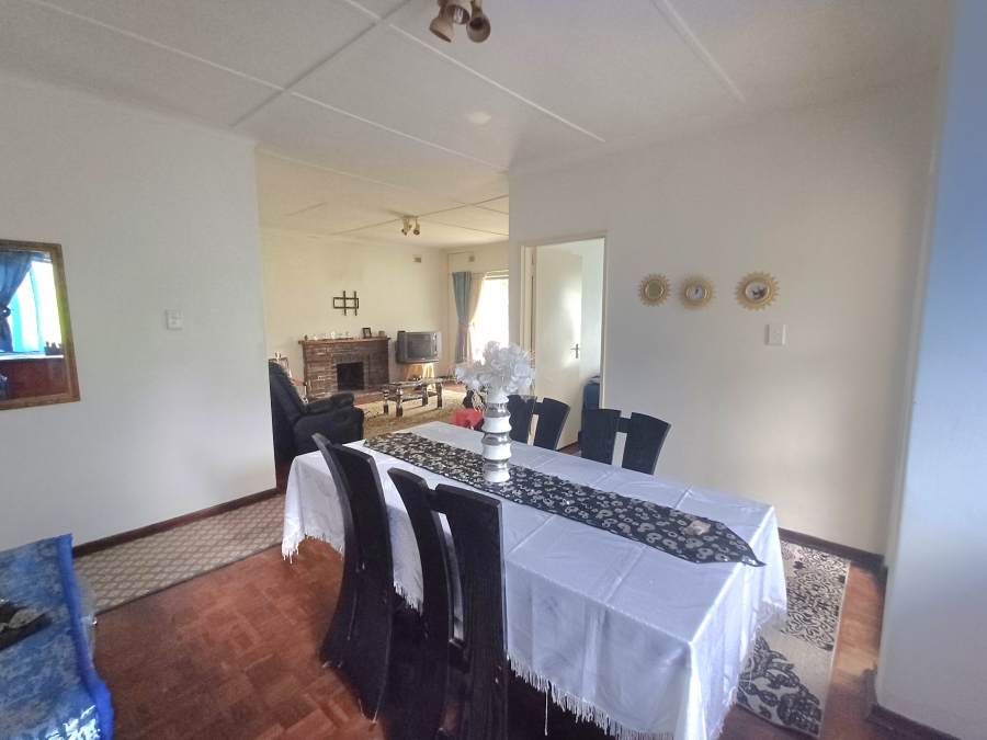 To Let 4 Bedroom Property for Rent in Farningham Ridge KwaZulu-Natal
