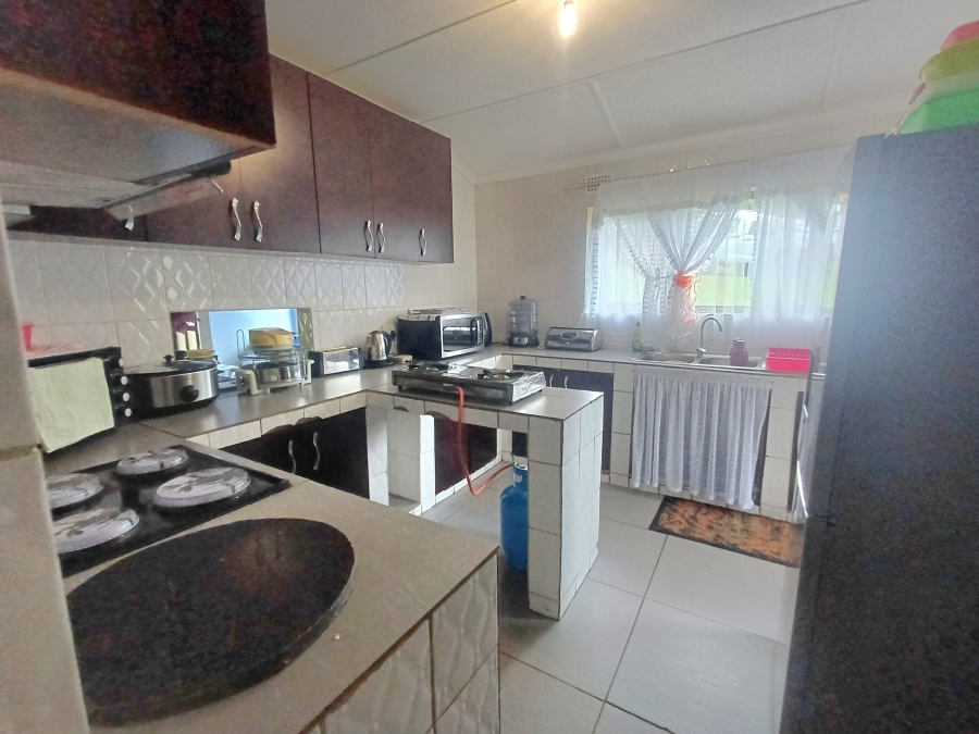To Let 4 Bedroom Property for Rent in Farningham Ridge KwaZulu-Natal