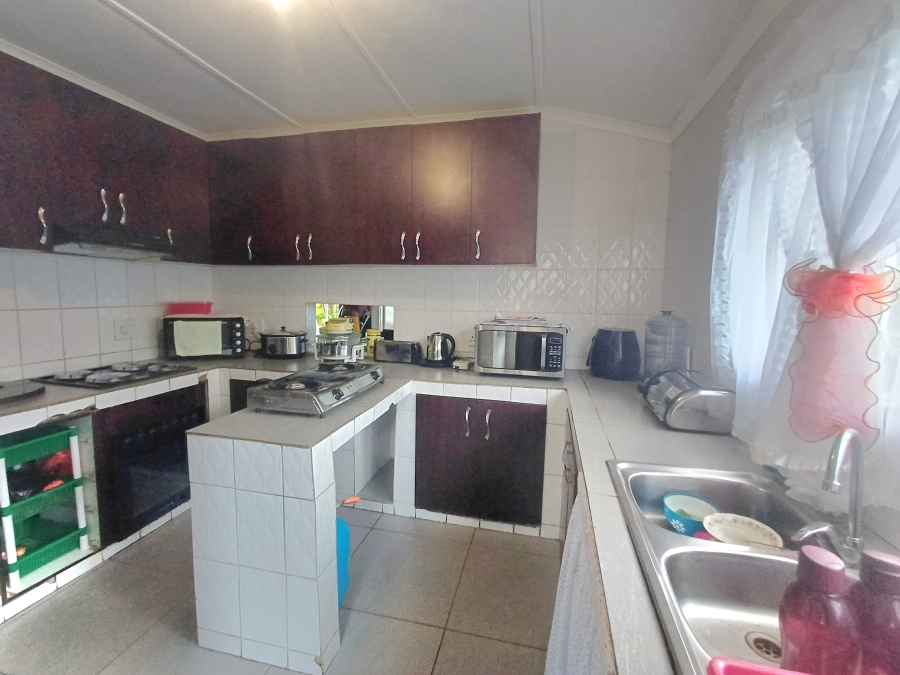 To Let 4 Bedroom Property for Rent in Farningham Ridge KwaZulu-Natal