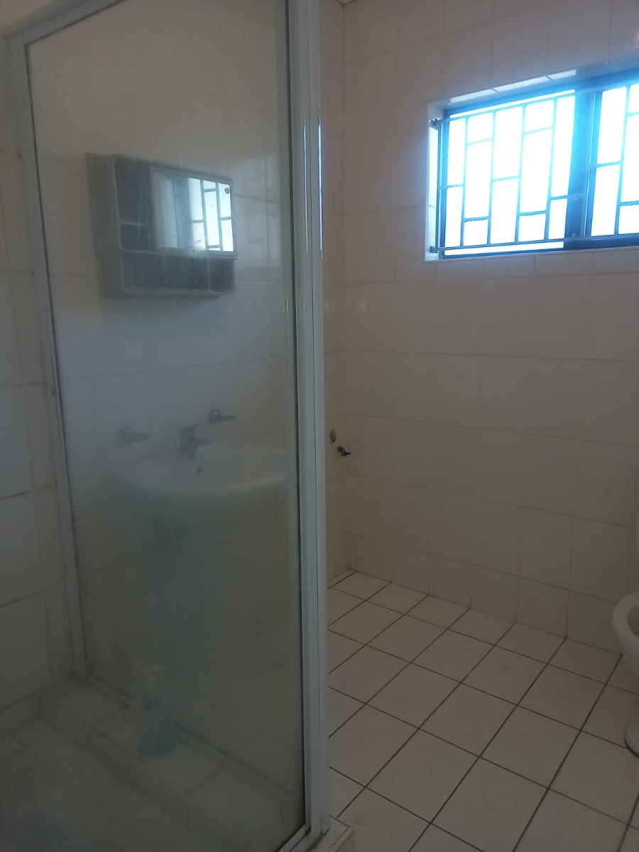 To Let 2 Bedroom Property for Rent in Grangetown KwaZulu-Natal
