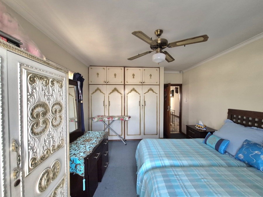 6 Bedroom Property for Sale in Umhlatuzana KwaZulu-Natal