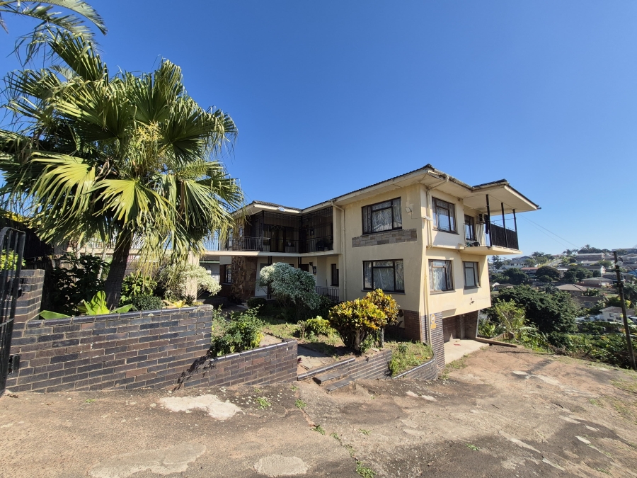 6 Bedroom Property for Sale in Umhlatuzana KwaZulu-Natal