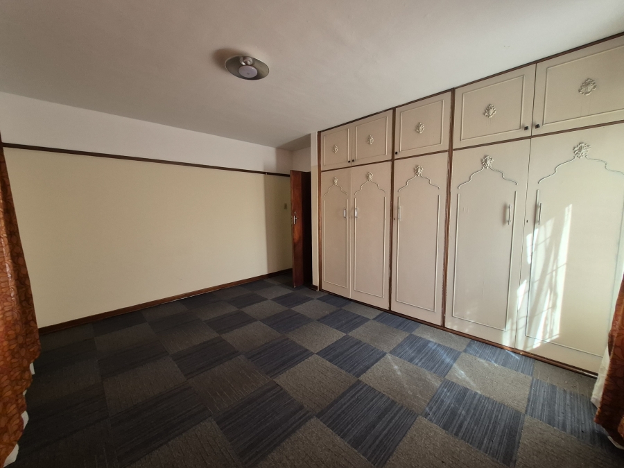 6 Bedroom Property for Sale in Umhlatuzana KwaZulu-Natal