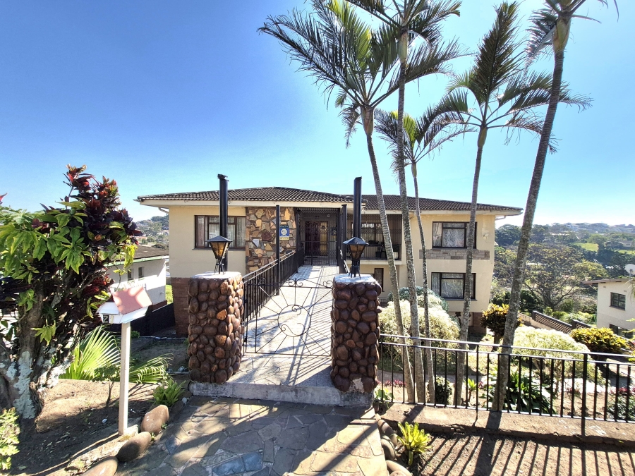 6 Bedroom Property for Sale in Umhlatuzana KwaZulu-Natal