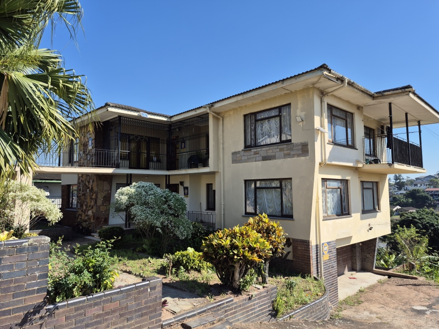 6 Bedroom Property for Sale in Umhlatuzana KwaZulu-Natal