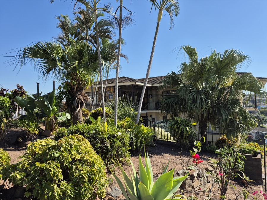 6 Bedroom Property for Sale in Umhlatuzana KwaZulu-Natal