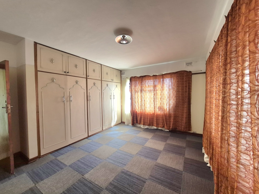 6 Bedroom Property for Sale in Umhlatuzana KwaZulu-Natal