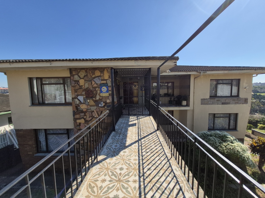 6 Bedroom Property for Sale in Umhlatuzana KwaZulu-Natal
