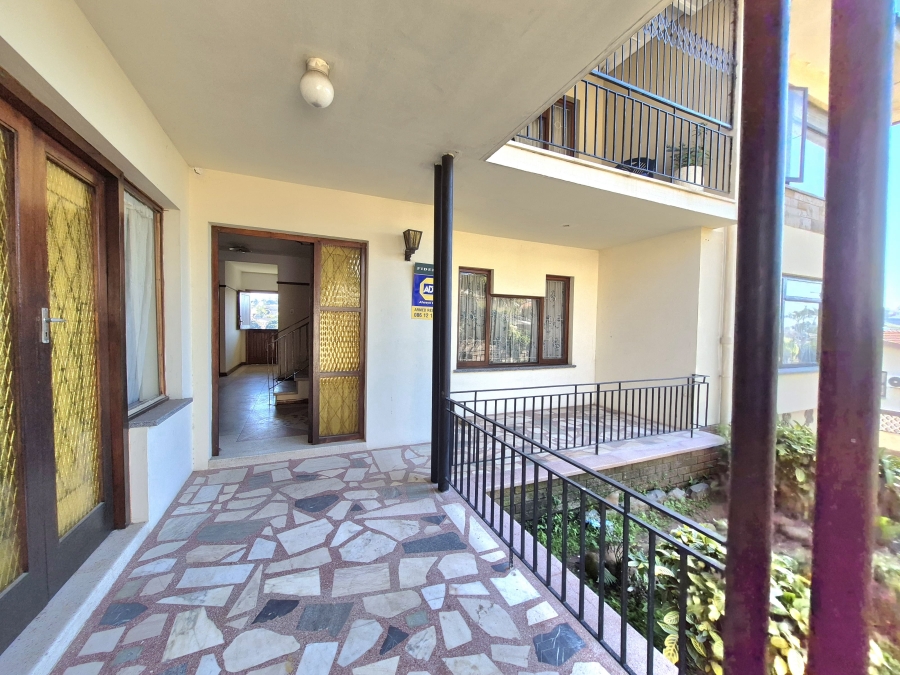6 Bedroom Property for Sale in Umhlatuzana KwaZulu-Natal