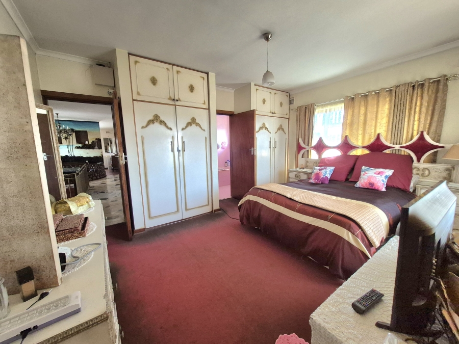 6 Bedroom Property for Sale in Umhlatuzana KwaZulu-Natal
