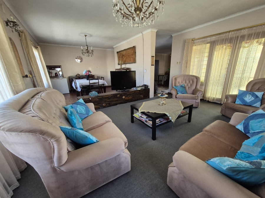 6 Bedroom Property for Sale in Umhlatuzana KwaZulu-Natal