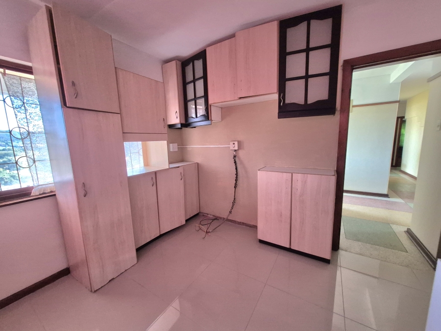 6 Bedroom Property for Sale in Umhlatuzana KwaZulu-Natal
