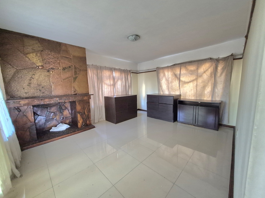 6 Bedroom Property for Sale in Umhlatuzana KwaZulu-Natal