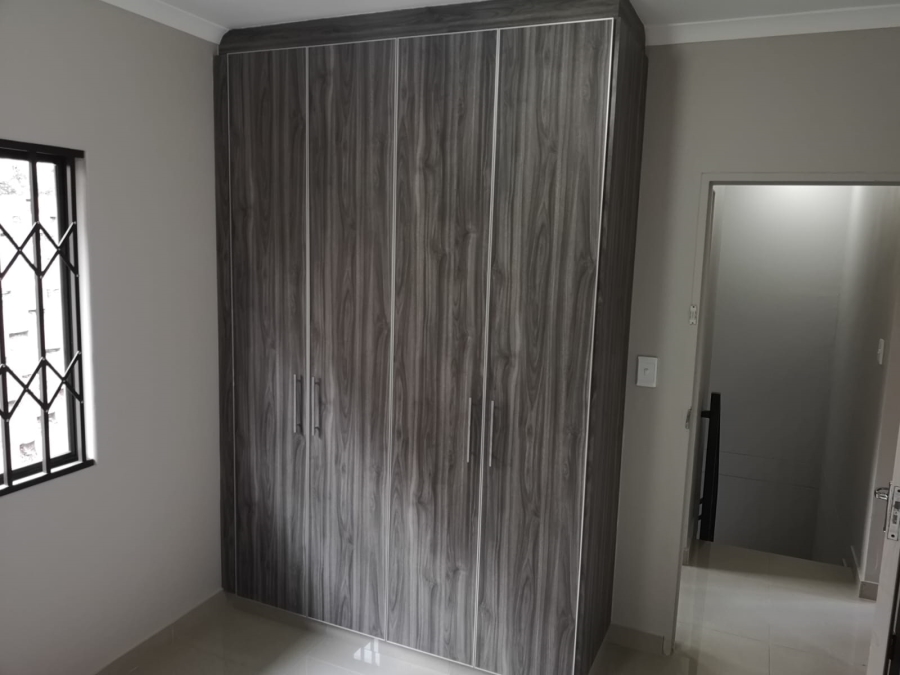 To Let 3 Bedroom Property for Rent in Northcroft KwaZulu-Natal