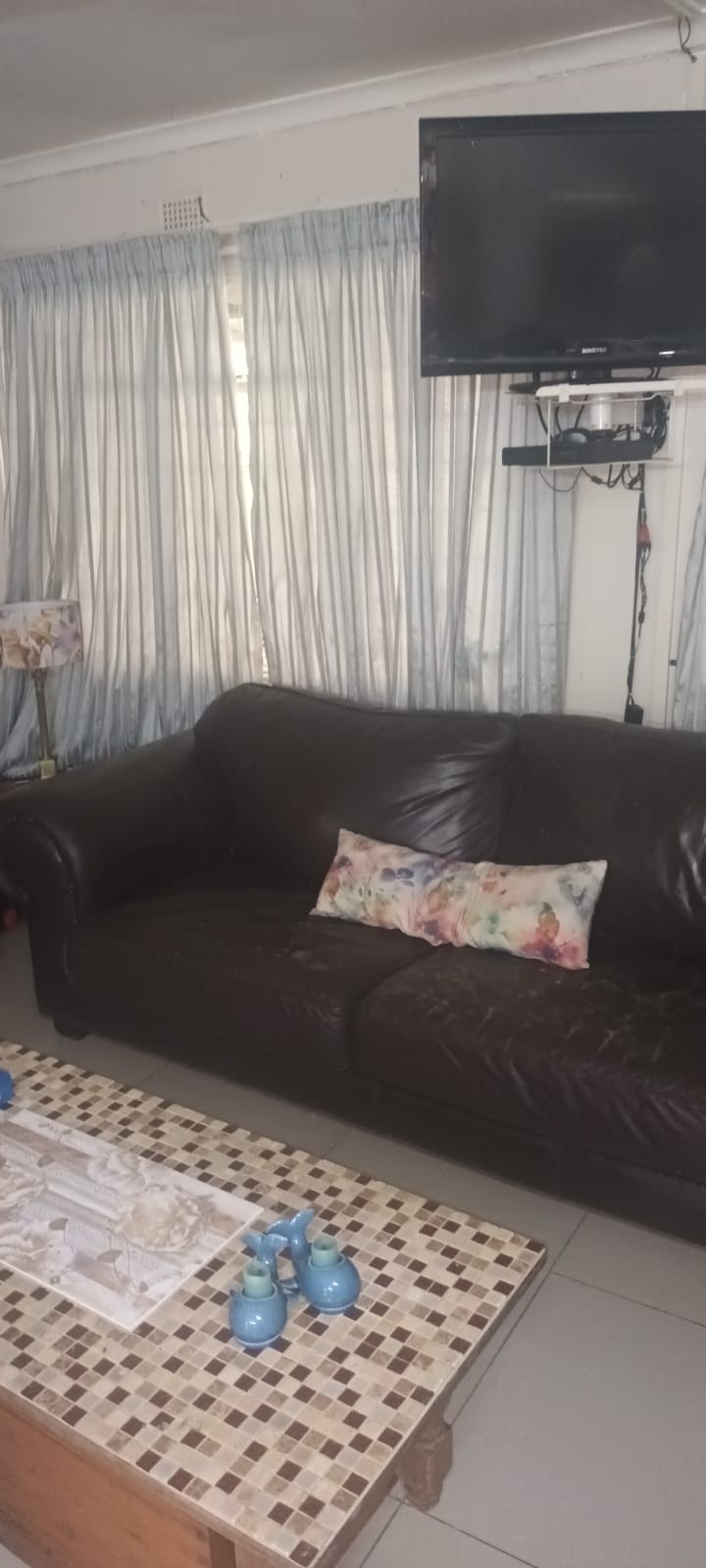 3 Bedroom Property for Sale in Hibberdene KwaZulu-Natal