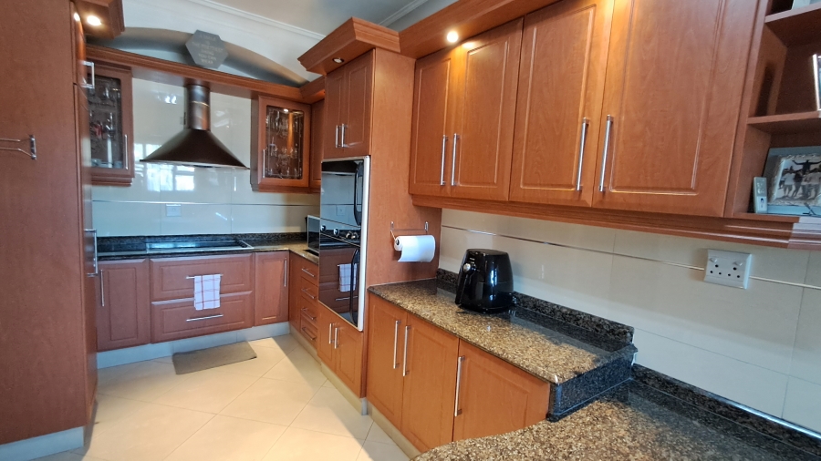 4 Bedroom Property for Sale in Shastri Park KwaZulu-Natal