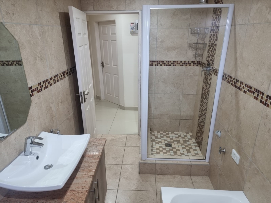 To Let 3 Bedroom Property for Rent in Hillary KwaZulu-Natal