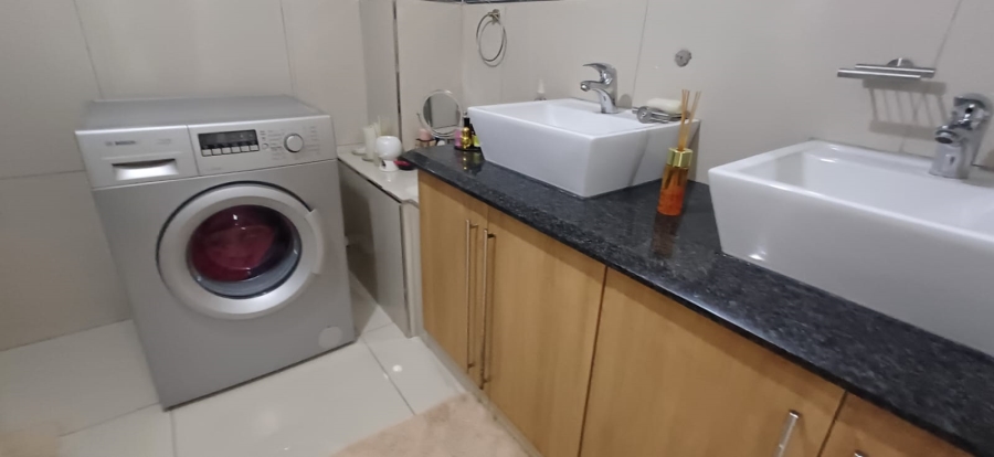 2 Bedroom Property for Sale in Umhlanga Ridge KwaZulu-Natal