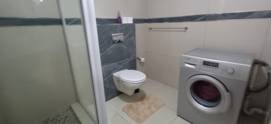 2 Bedroom Property for Sale in Umhlanga Ridge KwaZulu-Natal