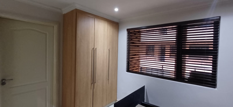 2 Bedroom Property for Sale in Umhlanga Ridge KwaZulu-Natal