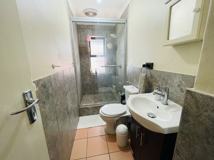To Let 3 Bedroom Property for Rent in Glenmore KwaZulu-Natal