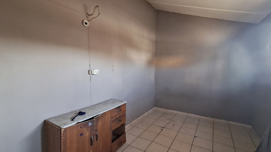 3 Bedroom Property for Sale in Risecliff KwaZulu-Natal