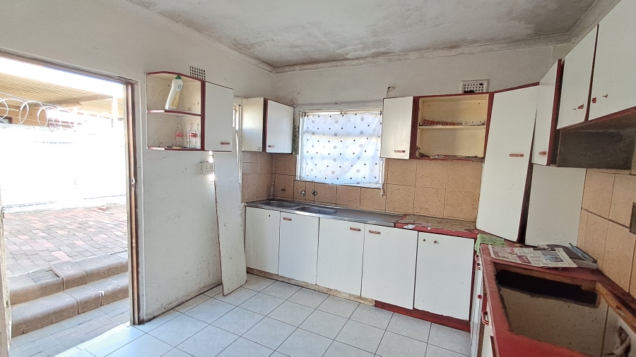 3 Bedroom Property for Sale in Risecliff KwaZulu-Natal