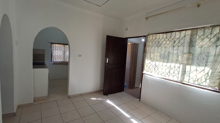 To Let 1 Bedroom Property for Rent in Malvern KwaZulu-Natal