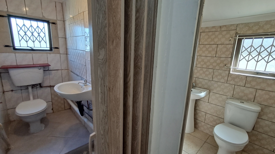 To Let 1 Bedroom Property for Rent in Malvern KwaZulu-Natal