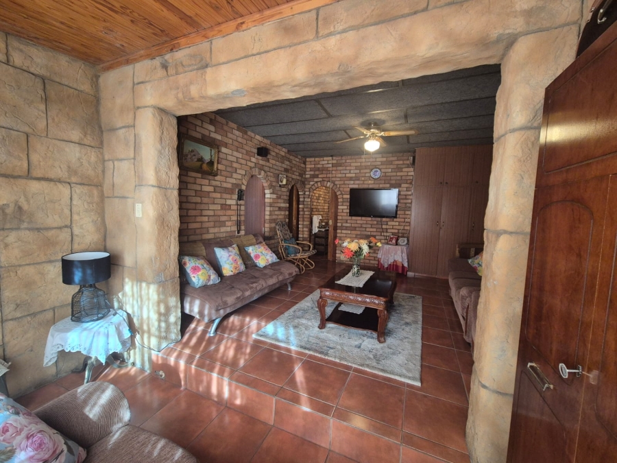 3 Bedroom Property for Sale in Pioneer Park KwaZulu-Natal