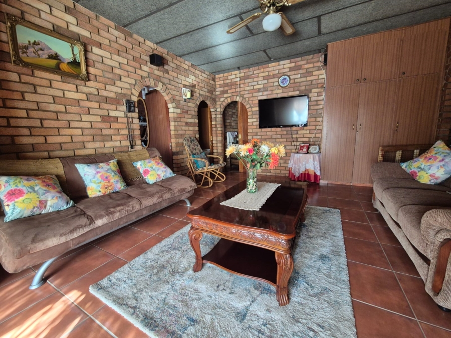 3 Bedroom Property for Sale in Pioneer Park KwaZulu-Natal
